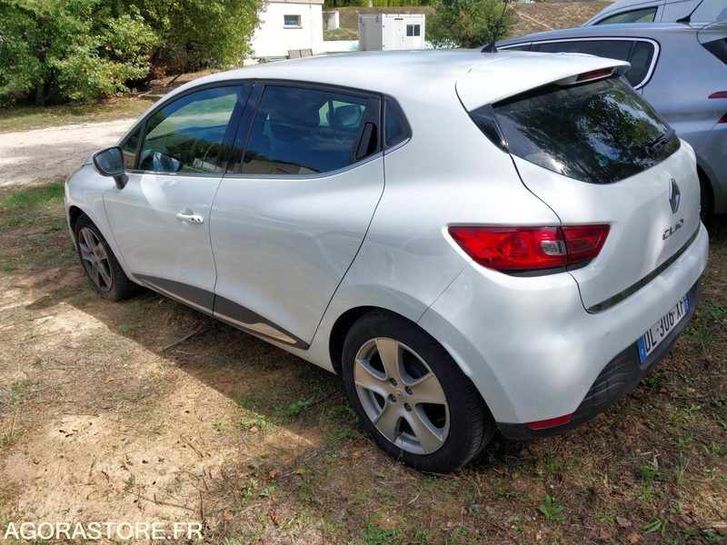 RENAULT CLIO - 133418km - 2014 - Car: picture 4 RENAULT CLIO - 133418km - 2014 - Car: picture 4