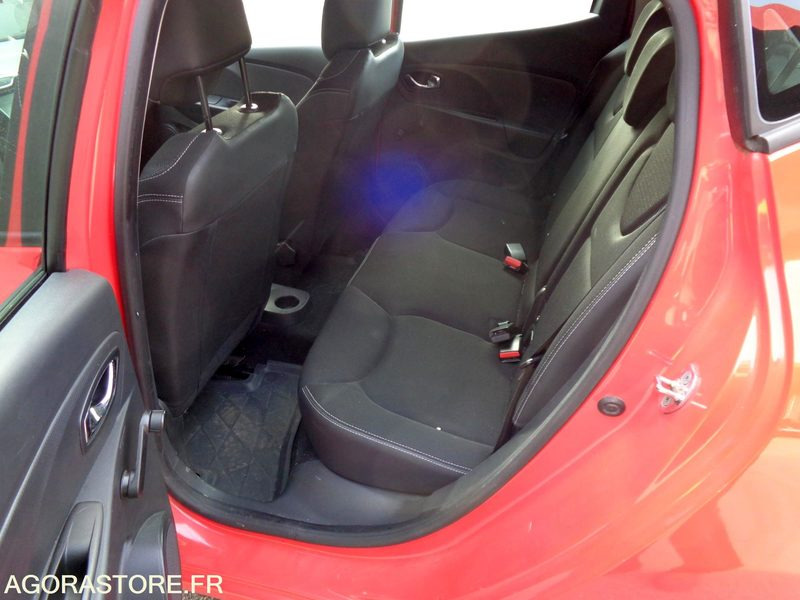 RENAULT CLIO 4 CZ.199.GB - Car: picture 4 RENAULT CLIO 4 CZ.199.GB - Car: picture 4