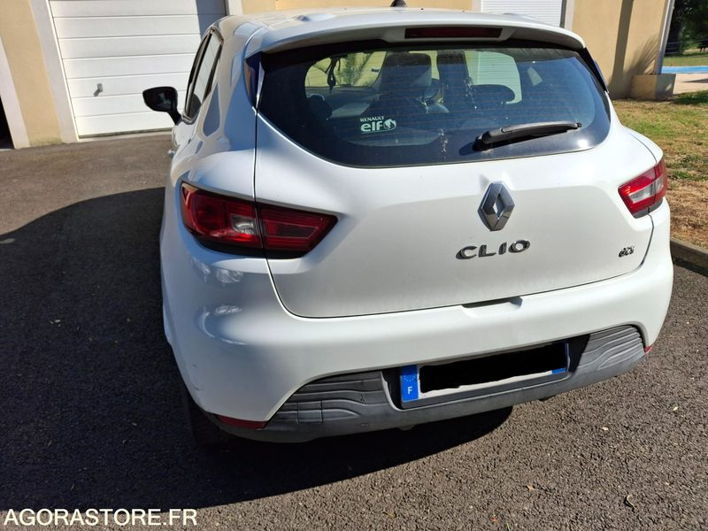 Car RENAULT-CLIO-4-DCI-75-5-PLACES: picture 6
