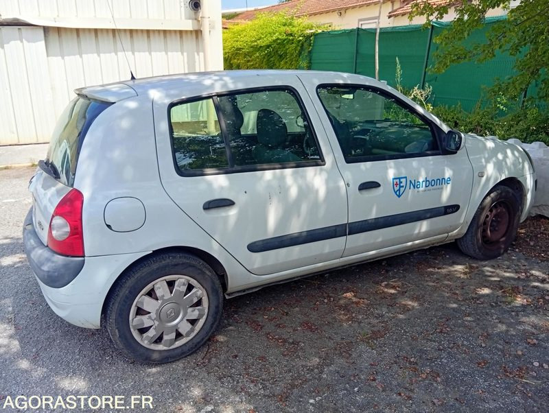 RENAULT CLIO - Car: picture 1 RENAULT CLIO - Car: picture 1
