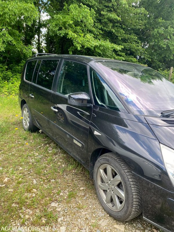 RENAULT ESPACE / 182 000 KM / 2011 / BY-961-XJ - Car: picture 2 RENAULT ESPACE / 182 000 KM / 2011 / BY-961-XJ - Car: picture 2