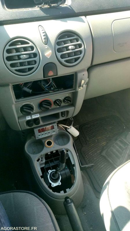 Car RENAULT KANGOO - 2007 - 197761 KM: picture 17