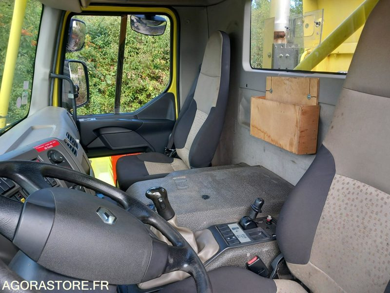 RENAULT KERAX 4X4 DXI 370 BENNE (KR0308) - Tipper: picture 5 RENAULT KERAX 4X4 DXI 370 BENNE (KR0308) - Tipper: picture 5