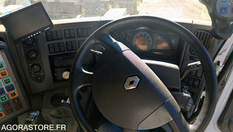 RENAULT MAJOR SCARAB - 2007 - 4730h - Road sweeper: picture 5 RENAULT MAJOR SCARAB - 2007 - 4730h - Road sweeper: picture 5