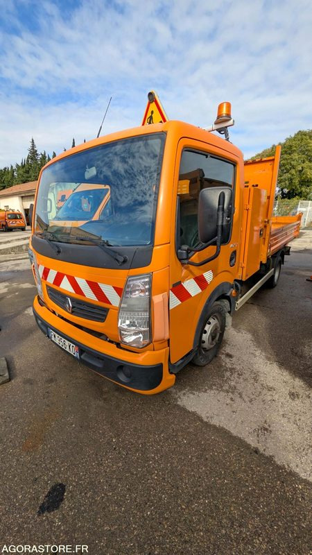 RENAULT MAXITY 110DXI - FM-356-KQ - 2009 - Tipper van: picture 3 RENAULT MAXITY 110DXI - FM-356-KQ - 2009 - Tipper van: picture 3
