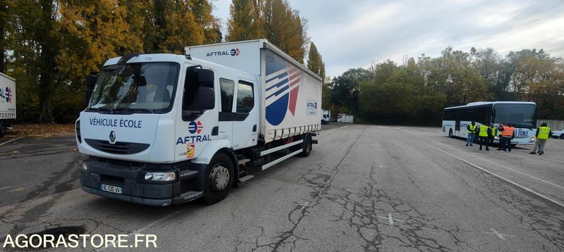 RENAULT MIDLUM AUTO ECOLE 240 DXI - 2009 - 337340 Kms - Curtainsider truck: picture 2 RENAULT MIDLUM AUTO ECOLE 240 DXI - 2009 - 337340 Kms - Curtainsider truck: picture 2