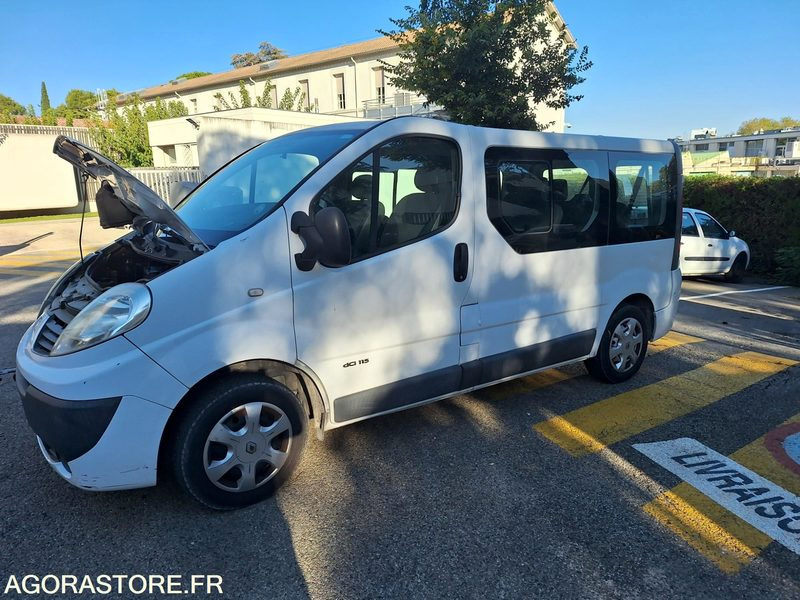 RENAULT TRAFIC - Minibus, Passenger van: picture 1 RENAULT TRAFIC - Minibus, Passenger van: picture 1