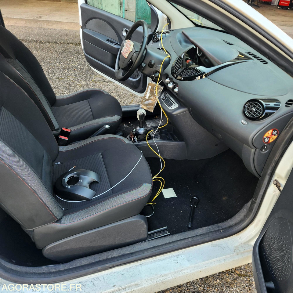 RENAULT TWINGO - Car: picture 5 RENAULT TWINGO - Car: picture 5