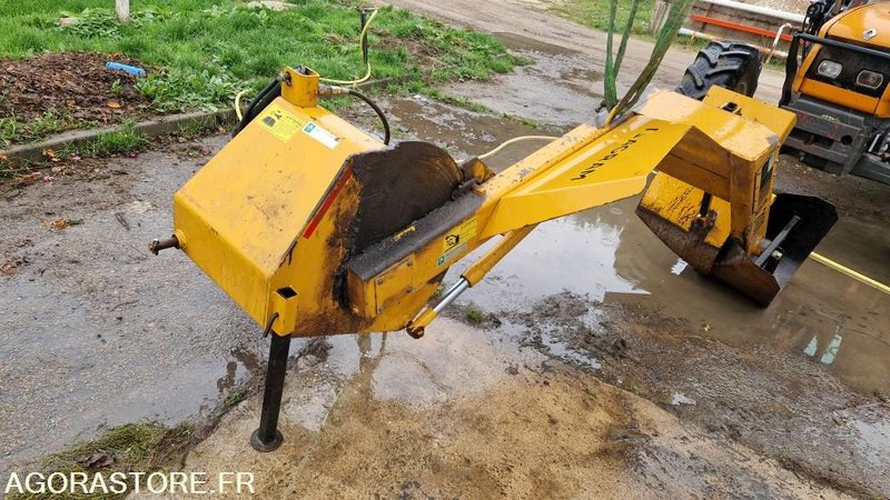 ROTOTRANCHEUSES AGRAM - Backhoe loader: picture 5 ROTOTRANCHEUSES AGRAM - Backhoe loader: picture 5