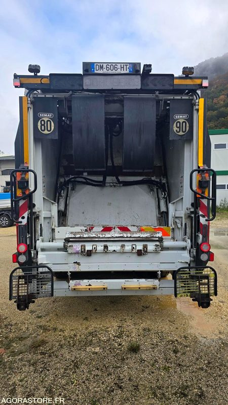 Renault BOM - DM606HT - Garbage truck: picture 5 Renault BOM - DM606HT - Garbage truck: picture 5