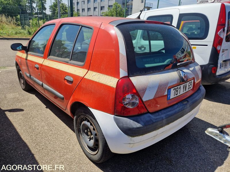 Renault Clio - 781YW69 - Car: picture 4 Renault Clio - 781YW69 - Car: picture 4