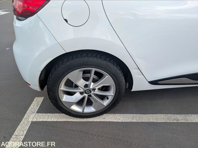 Car Renault Clio IV Limited TCe 90 – 2017 – Très bien équipée – Excellent état: picture 6 Car Renault Clio IV Limited TCe 90 – 2017 – Très bien équipée – Excellent état: picture 6