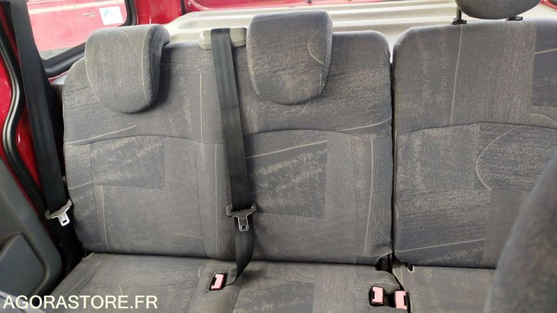 Renault Kangoo - 2004 - 5403QK11 - Small van: picture 3 Renault Kangoo - 2004 - 5403QK11 - Small van: picture 3