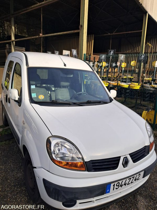 Renault Kangoo - 2006 - 75766kms - 1944 ZZ 42 - Small van: picture 2 Renault Kangoo - 2006 - 75766kms - 1944 ZZ 42 - Small van: picture 2