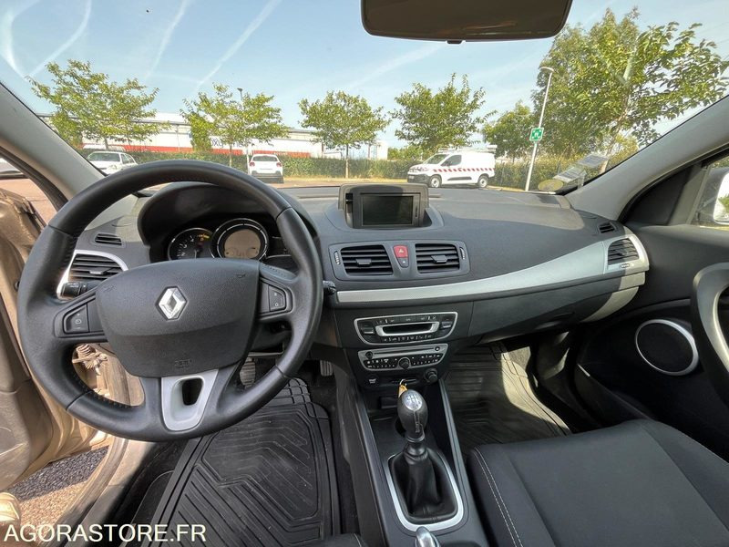 Car Renault Megane - 2011 - 223 032 km: picture 20