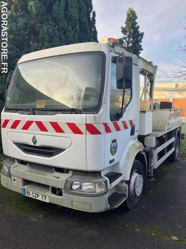 Renault Midliner (Nacelle) 2003 - 18441 kms - Truck mounted aerial platform: picture 2 Renault Midliner (Nacelle) 2003 - 18441 kms - Truck mounted aerial platform: picture 2