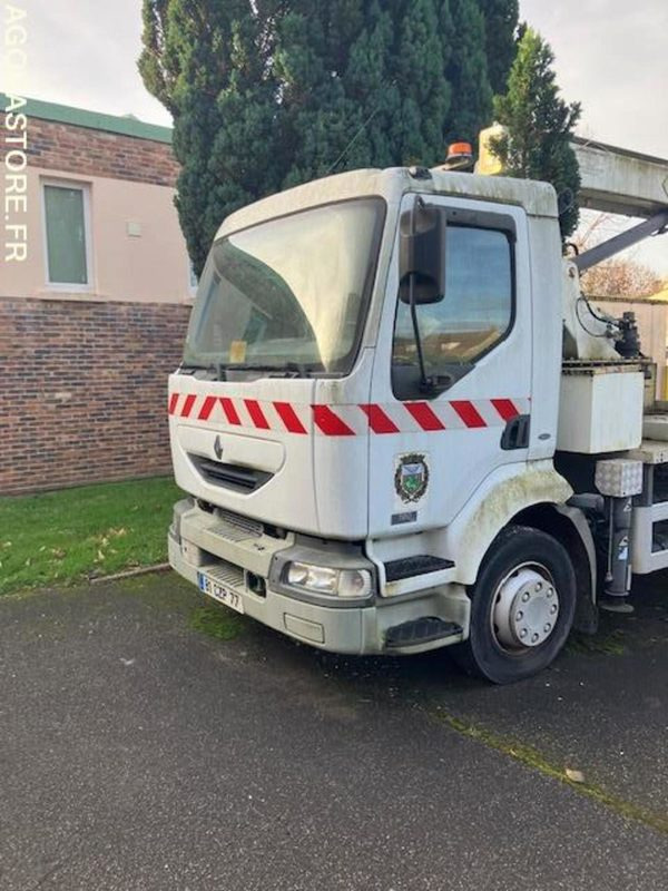 Renault Midliner (Nacelle) 2003 - 18441 kms - Truck mounted aerial platform: picture 1 Renault Midliner (Nacelle) 2003 - 18441 kms - Truck mounted aerial platform: picture 1
