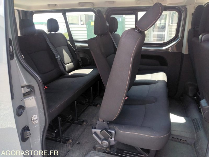 Renault Trafic 2017 114300 kms - Minibus, Passenger van: picture 4 Renault Trafic 2017 114300 kms - Minibus, Passenger van: picture 4