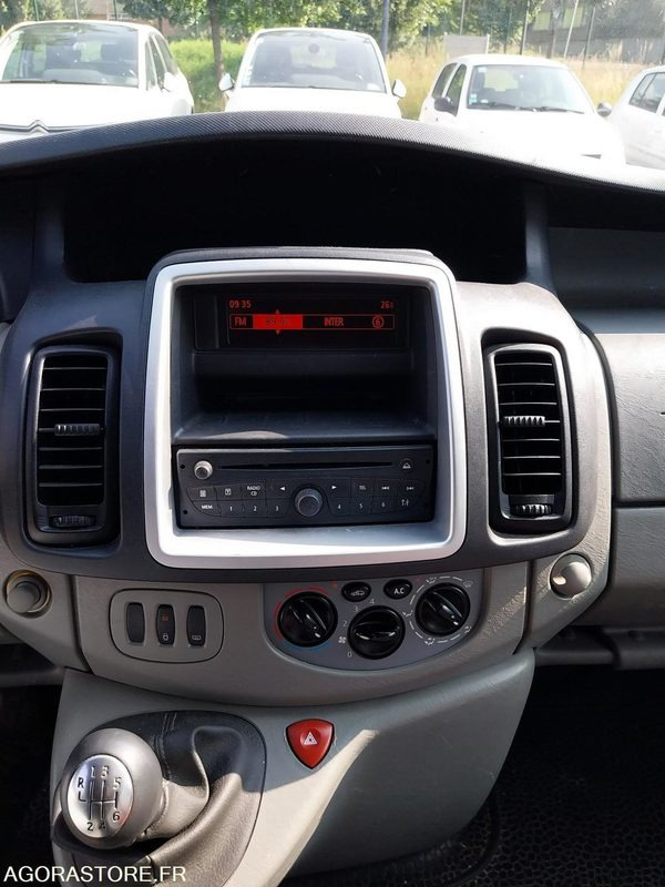 Renault Trafic 9 places DA-953-LM de 2013 avec 135 698 kms - Minibus, Passenger van: picture 4 Renault Trafic 9 places DA-953-LM de 2013 avec 135 698 kms - Minibus, Passenger van: picture 4