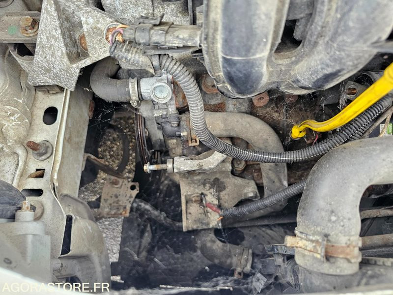 Car Renault Twingo - 2007 - 225218km - 8804ZH76: picture 19