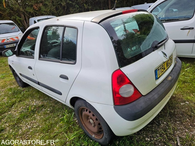 Renault clio - 2006 - 162632km -7194WG28 - Car: picture 4 Renault clio - 2006 - 162632km -7194WG28 - Car: picture 4