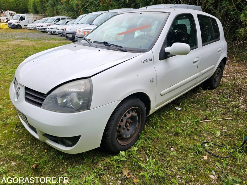 Renault clio - 2006 - 219622km - 1871WJ28 - Car: picture 1 Renault clio - 2006 - 219622km - 1871WJ28 - Car: picture 1