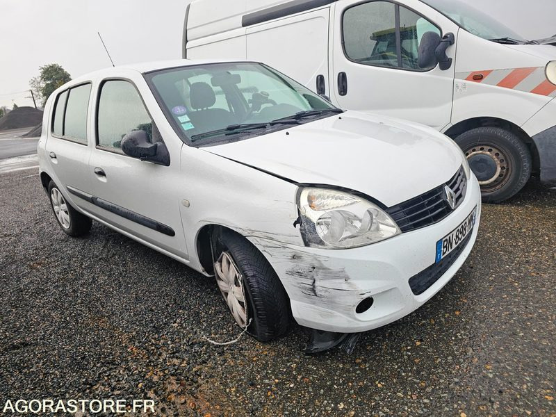 Renault clio - 2011 - 161437KM - BN898MM - Car: picture 2 Renault clio - 2011 - 161437KM - BN898MM - Car: picture 2