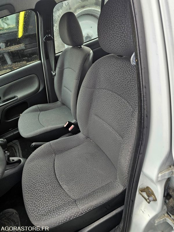 Renault clio - 2011 - 161437KM - BN898MM - Car: picture 5 Renault clio - 2011 - 161437KM - BN898MM - Car: picture 5