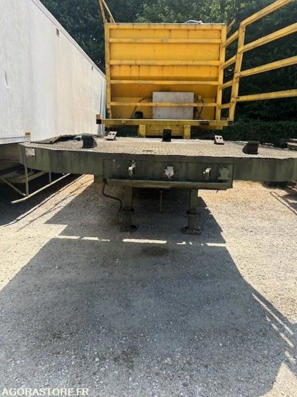 LOT DE 4 SEMIS REMORQUE PLATEAU TOUT TERRAIN AVEC TWIST LOCK - Semi-trailer: picture 2 LOT DE 4 SEMIS REMORQUE PLATEAU TOUT TERRAIN AVEC TWIST LOCK - Semi-trailer: picture 2