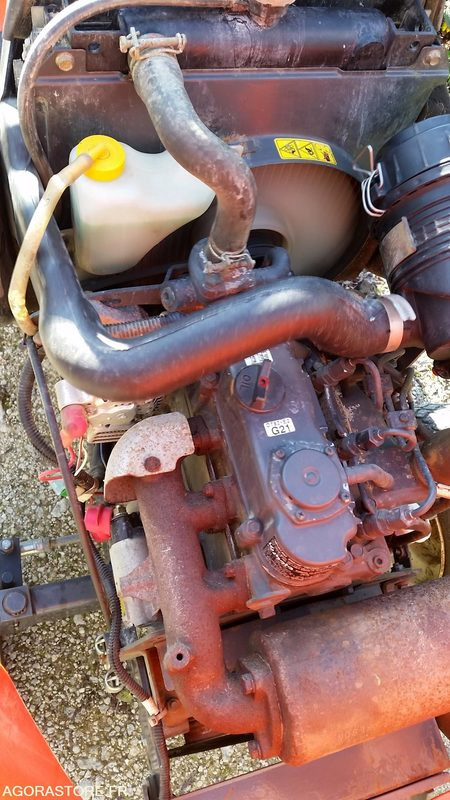 Garden mower TONDEUSE KUBOTA G21 DIESEL 2007 933H SANS PLATEAU DE COUPE: picture 10 Garden mower TONDEUSE KUBOTA G21 DIESEL 2007 933H SANS PLATEAU DE COUPE: picture 10