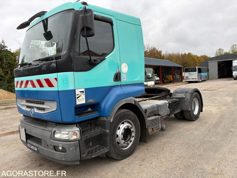 TRACTEUR RENAULT 420 DCI - Tractor unit: picture 4 TRACTEUR RENAULT 420 DCI - Tractor unit: picture 4