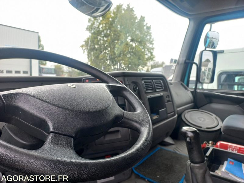 TRACTEUR RENAULT TRUCKS AVEC POMPE DK258VR (vente uniquement export) - Tractor unit: picture 5 TRACTEUR RENAULT TRUCKS AVEC POMPE DK258VR (vente uniquement export) - Tractor unit: picture 5