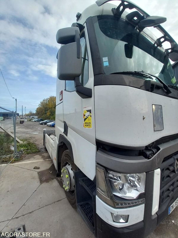 TRR RENAULT 19T - DN395ZD - Tractor unit: picture 4 TRR RENAULT 19T - DN395ZD - Tractor unit: picture 4