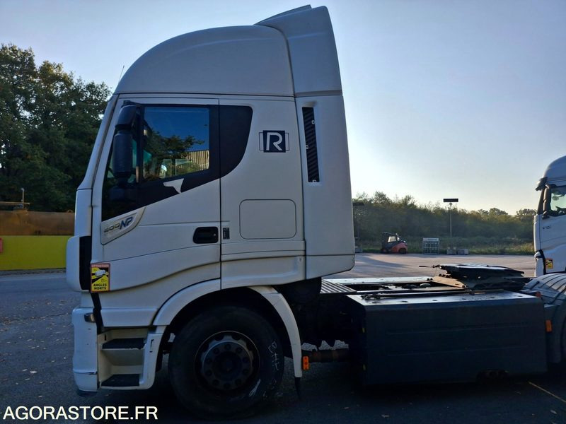 Tracteur Iveco Stralis AS440S40T/P CNG - 2018 - 610000 kms (41409) - Tractor unit: picture 3 Tracteur Iveco Stralis AS440S40T/P CNG - 2018 - 610000 kms (41409) - Tractor unit: picture 3