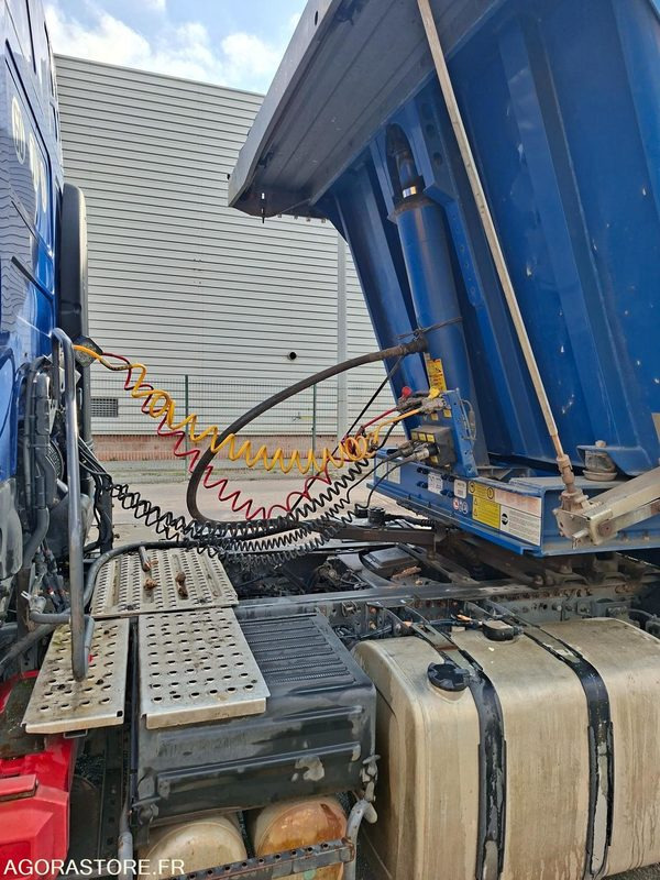 Semi remorque - Tractor unit: picture 3 Semi remorque - Tractor unit: picture 3