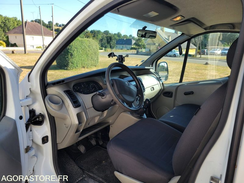 Trafic 9 places L2h1 204 000km 90ch - Minibus, Passenger van: picture 5 Trafic 9 places L2h1 204 000km 90ch - Minibus, Passenger van: picture 5