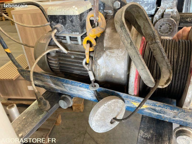 Treuil de levage sur roulettes 300 kilos - Warehouse equipment: picture 3 Treuil de levage sur roulettes 300 kilos - Warehouse equipment: picture 3