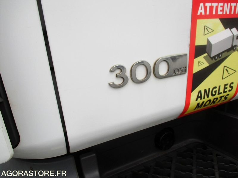 Camion Renault Prémium 300DXI de 19T - Truck: picture 2 Camion Renault Prémium 300DXI de 19T - Truck: picture 2