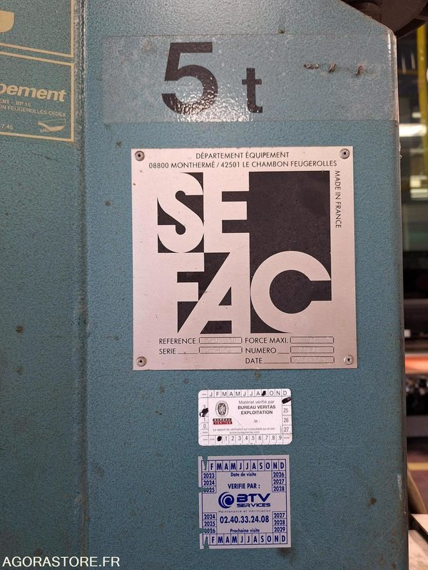 Ensemble de 4 colonnes de levage pour poids-lourds - Truck: picture 2 Ensemble de 4 colonnes de levage pour poids-lourds - Truck: picture 2