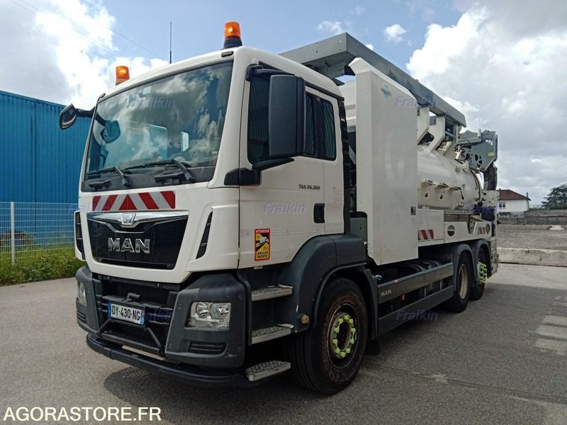 MAN HYDROCUREUR TGS 26.360 6X2-2 / DY430NG / 2015 / 149950 kms - Truck: picture 2 MAN HYDROCUREUR TGS 26.360 6X2-2 / DY430NG / 2015 / 149950 kms - Truck: picture 2