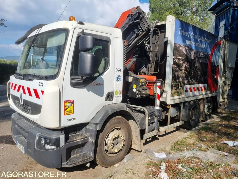PORTEUR RENAULT 26t BOM GRUE de 2010 - 348000 km (r30074) - Truck: picture 2 PORTEUR RENAULT 26t BOM GRUE de 2010 - 348000 km (r30074) - Truck: picture 2