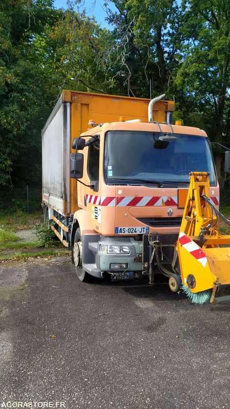 RENAULT 220 DCI - 2004 - Truck: picture 2 RENAULT 220 DCI - 2004 - Truck: picture 2