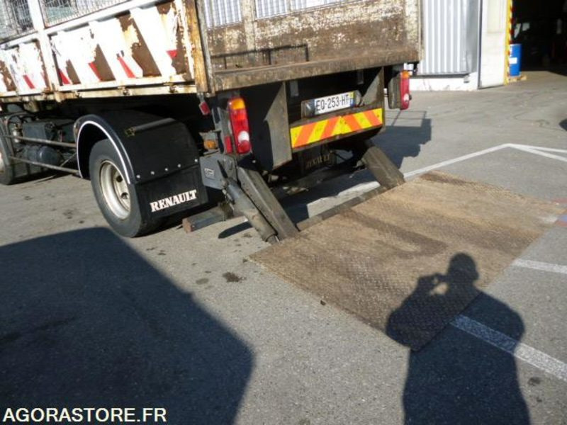 RENAULT MIDLUM 220 DCI BENNE HAYON 174900kms 2003 - Truck: picture 4 RENAULT MIDLUM 220 DCI BENNE HAYON 174900kms 2003 - Truck: picture 4