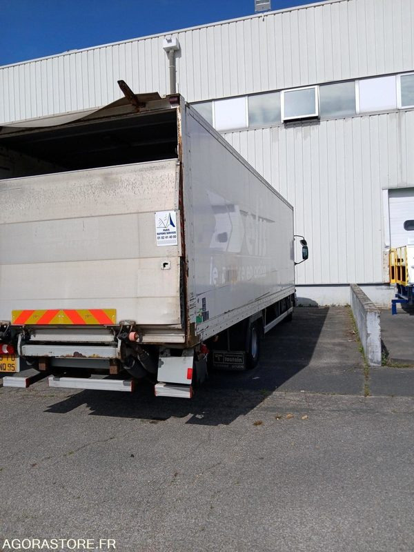 Renault Midlum - 2003 - 559259 Kms - Truck: picture 4 Renault Midlum - 2003 - 559259 Kms - Truck: picture 4