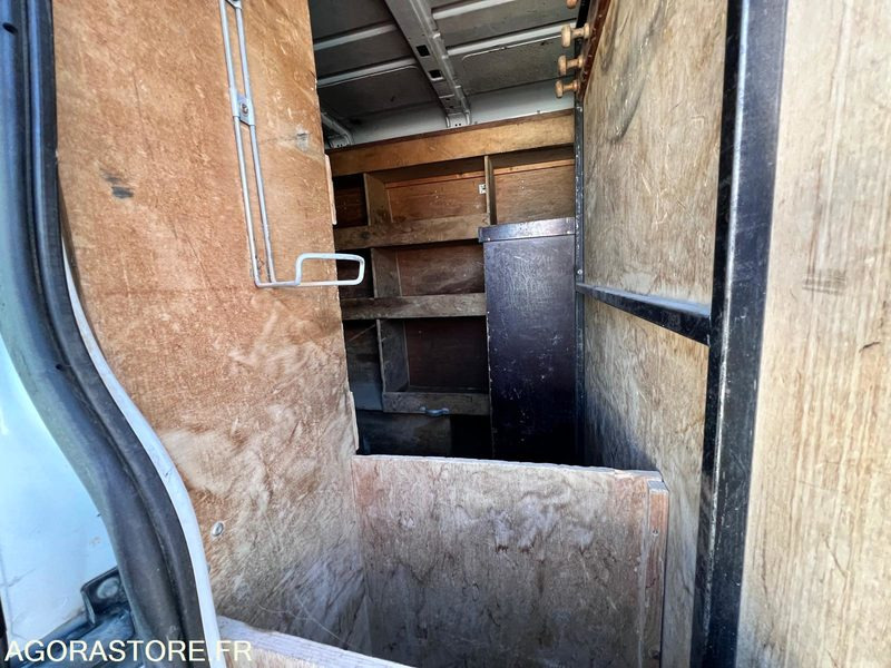 Lease a  UTILITAIRE FORD TRANSIT - 2011 / 160 000 KM - MOTEUR HS UTILITAIRE FORD TRANSIT - 2011 / 160 000 KM - MOTEUR HS: picture 12