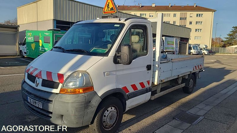 Renault Master - 2006 - 43287kms - 196ARM67 - Van: picture 3 Renault Master - 2006 - 43287kms - 196ARM67 - Van: picture 3