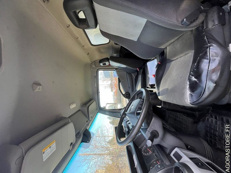 Renault trucks RENAULT D CAISSE 20M3 3.0L 177 CV BVA 7T500 - Van: picture 4 Renault trucks RENAULT D CAISSE 20M3 3.0L 177 CV BVA 7T500 - Van: picture 4