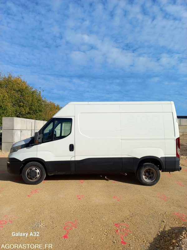 Fourgon iveco - Panel van: picture 3 Fourgon iveco - Panel van: picture 3