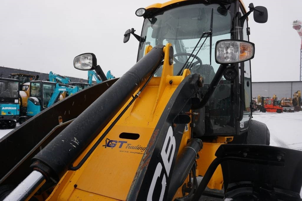 Wheel loader JCB 409: picture 9