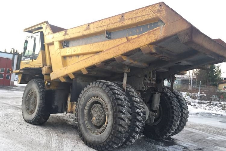 Komatsu HD405-6 - Rigid dumper/ Rock truck: picture 2 Komatsu HD405-6 - Rigid dumper/ Rock truck: picture 2